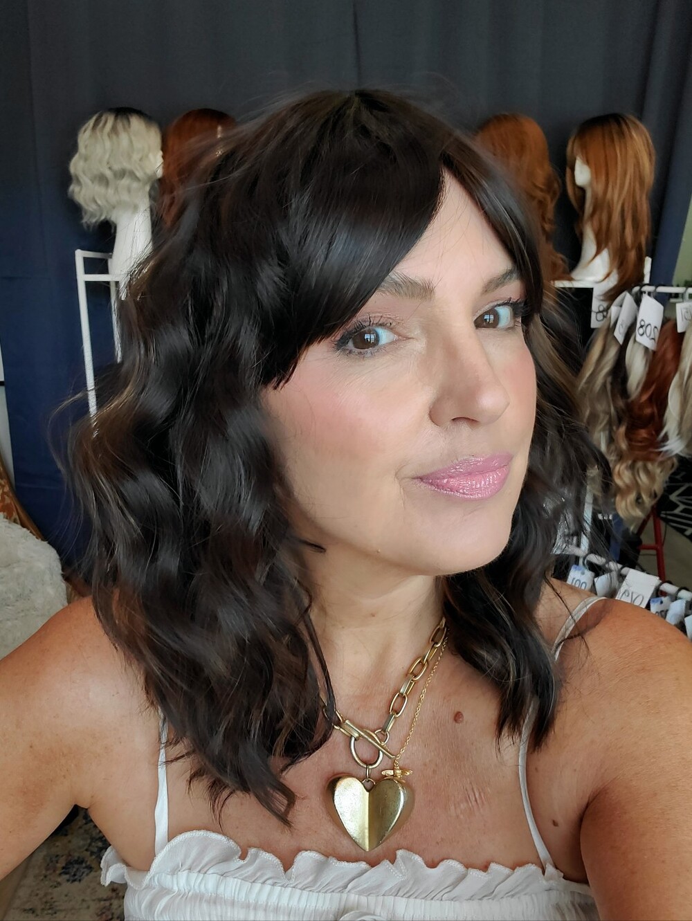 383 Dk Brown w/ Highlights Short Wavy Short Bang Shoulder Synthetic wig 12-14